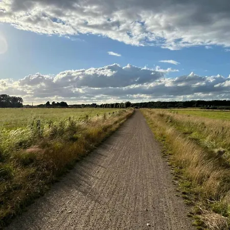 In Meeussen With Private Garden Vakantiehuis