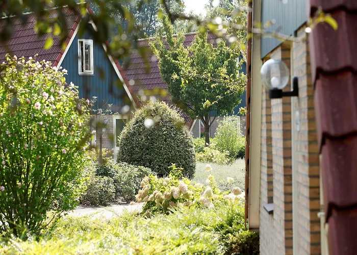 Сasa de vacaciones In Meeussen With Private Garden